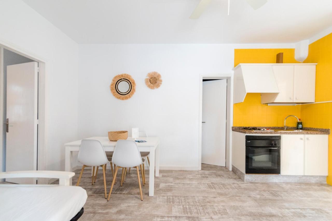 Apartamentos Verdera Es Pujols Ngoại thất bức ảnh