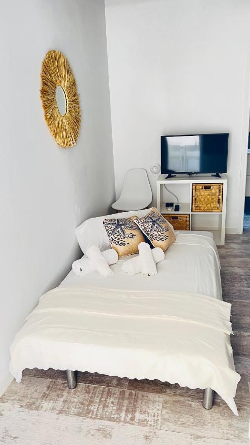 Apartamentos Verdera Es Pujols Ngoại thất bức ảnh